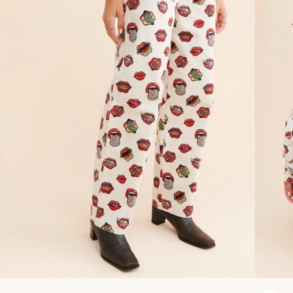 *RARE* Wrangler Barrel 625 high rise Barrel *read my lips* *rolling stones* NWT - Picture 2 of 5